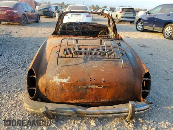 ✅ 1973 Volkswagen Karmann Ghia • VIN: 1432806414 • Lot: 96681675. Listed on Copart with Not provided. Free auction sales archive from the USA and detailed vehicle history report at DreamBid. Image 6.