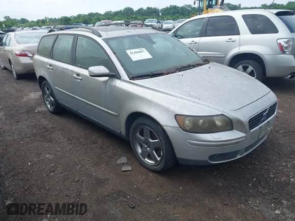 ✅ 2005 Volvo V50 • VIN: YV1MJ682952070898 • Лот: 42486067. Опубликован ранее на IAAI с пробегом 208 083 миль. Бесплатный доступ к архиву аукционных продаж из США и подробный отчёт об истории автомобиля на DreamBid. Изображение 1.