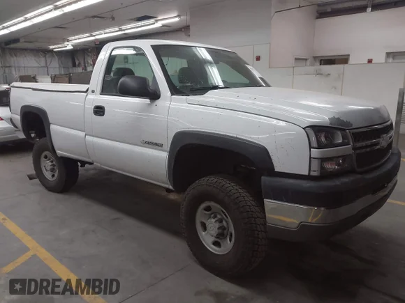 ✅ 2005 Chevrolet Silverado 2500HD Work Truck • VIN: 1GCHC24U35E308387 • Лот: 44612144. Опубликован ранее на IAAI с пробегом 205 746 миль. Бесплатный доступ к архиву аукционных продаж из США и подробный отчёт об истории автомобиля на DreamBid. Изображение 1.