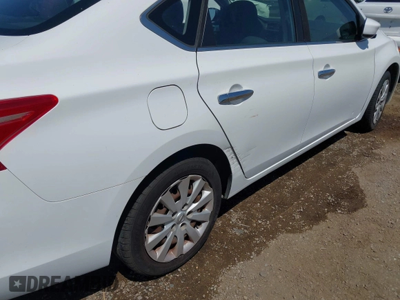 ✅ 2016 Nissan Sentra S • VIN: 3N1AB7AP1GY280176 • Lot: 45096394. Wystawiony na IAAI z przebiegiem 144 109 mil. Bezpłatny archiwum sprzedaży aukcyjnych z USA i szczegółowy raport historii pojazdu na DreamBid. Zdjęcie 6.