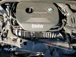 ✅ 2019 BMW X1 xDrive28i • VIN: WBXHT3C51K3H34964 • Lot: 85861075. Wystawiony na Copart z przebiegiem 53 494 mil. Bezpłatny archiwum sprzedaży aukcyjnych z USA i szczegółowy raport historii pojazdu na DreamBid. Zdjęcie 15.