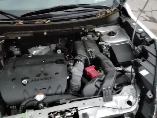 ✅ 2020 Mitsubishi Outlander ES • VIN: JA4AR3AU5LU027358 • Lot: 89684725. Listed on Copart with 39,557 mi. Free auction sales archive from the USA and detailed vehicle history report at DreamBid. Image 14.