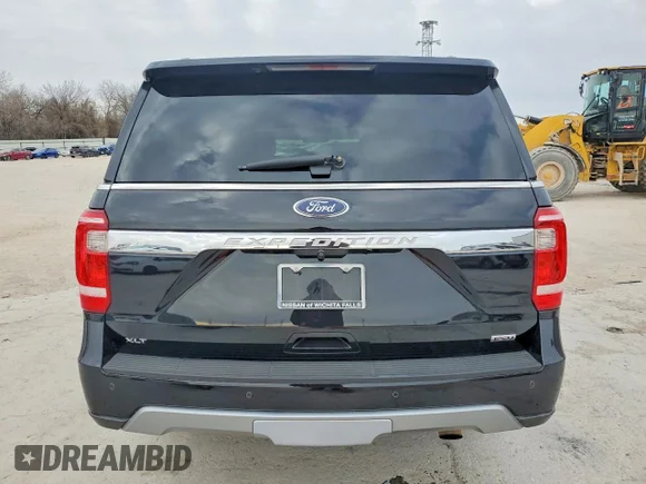 ✅ 2019 Ford Expedition XLT • VIN: 1FMJU1JT0KEA82773 • Lot: 73637755. Listed on Copart with 179,102 mi. Free auction sales archive from the USA and detailed vehicle history report at DreamBid. Image 6.