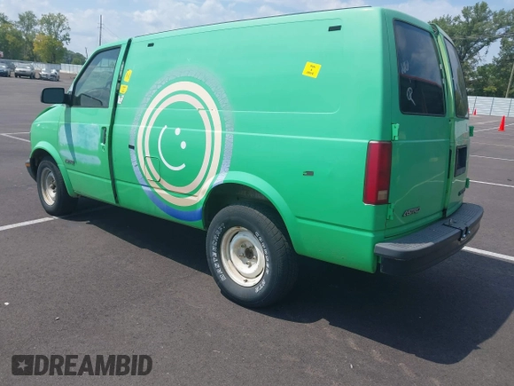 ✅ 2002 Chevrolet Astro Cargo • VIN: 1GCDM19X12B139542 • Lot: 43142447. Wystawiony na IAAI z przebiegiem 96 451 mil. Bezpłatny archiwum sprzedaży aukcyjnych z USA i szczegółowy raport historii pojazdu na DreamBid. Zdjęcie 3.