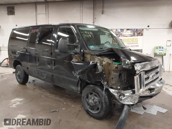 ✅ 2014 Ford Econoline Passenger XL • VIN: 1FBNE3BL6EDB01841 • Лот: 44087491. Опубликован ранее на IAAI с пробегом 54 915 миль. Бесплатный доступ к архиву аукционных продаж из США и подробный отчёт об истории автомобиля на DreamBid. Изображение 1.