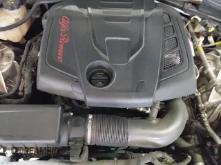 ✅ 2019 Alfa Romeo Giulia Ti Lusso • VIN: ZARFAMBN5K7603002 • Lot: 84657595. Wystawiony na Copart z przebiegiem 126 318 mil. Bezpłatny archiwum sprzedaży aukcyjnych z USA i szczegółowy raport historii pojazdu na DreamBid. Zdjęcie 13.