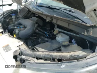 ✅ 2017 Ford Transit • VIN: 1FTYE1ZMXHKA13581 • Lot: 42638547. Wystawiony na IAAI z przebiegiem 252 913 mil. Bezpłatny archiwum sprzedaży aukcyjnych z USA i szczegółowy raport historii pojazdu na DreamBid. Zdjęcie 20.