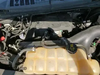 ✅ 2018 Ford F-150 XL • VIN: 1FTEW1CP7JKE92423 • Lot: 82518835. Wystawiony na Copart z przebiegiem 94 987 mil. Bezpłatny archiwum sprzedaży aukcyjnych z USA i szczegółowy raport historii pojazdu na DreamBid. Zdjęcie 15.