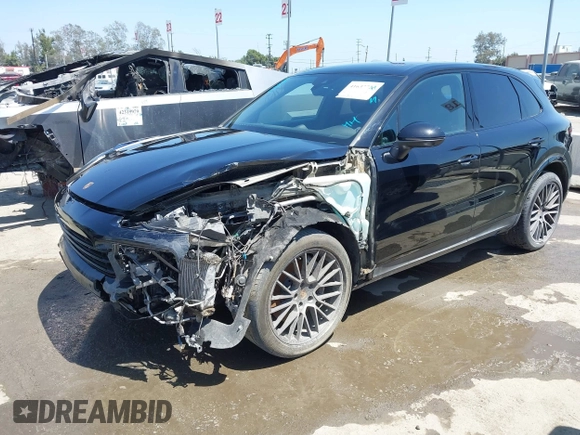 ✅ 2023 Porsche Cayenne • VIN: WP1AA2AY4PDA04037 • Lot: 41637726. Wystawiony na IAAI z przebiegiem 30 489 mil. Bezpłatny archiwum sprzedaży aukcyjnych z USA i szczegółowy raport historii pojazdu na DreamBid. Zdjęcie 2.
