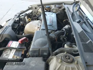 ✅ 2005 Toyota Camry LE • VIN: 4T1BE32K25U622539 • Lot: 43613023. Listed on IAAI with 245,399 mi. Free auction sales archive from the USA and detailed vehicle history report at DreamBid. Image 20.