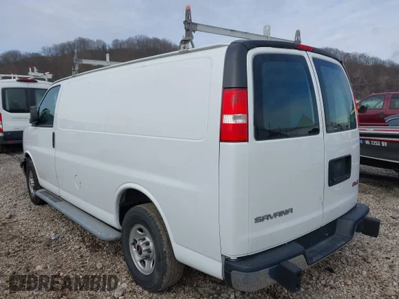 ✅ 2020 GMC Savana Cargo • VIN: 1GTW7AFG2L1168236 • Лот: 44648486. Опубліковано раніше на IAAI з пробігом 63 048 миль. Безкоштовний доступ до архіву аукціонних продажів зі США та докладний звіт про історію автомобіля на DreamBid. Зображення 3.