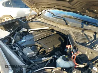 ✅ 2016 BMW X5 sDrive35i • VIN: 5UXKR2C51G0R72216 • Лот: 43665451. Опубликован ранее на IAAI с пробегом 93 277 миль. Бесплатный доступ к архиву аукционных продаж из США и подробный отчёт об истории автомобиля на DreamBid. Изображение 19.