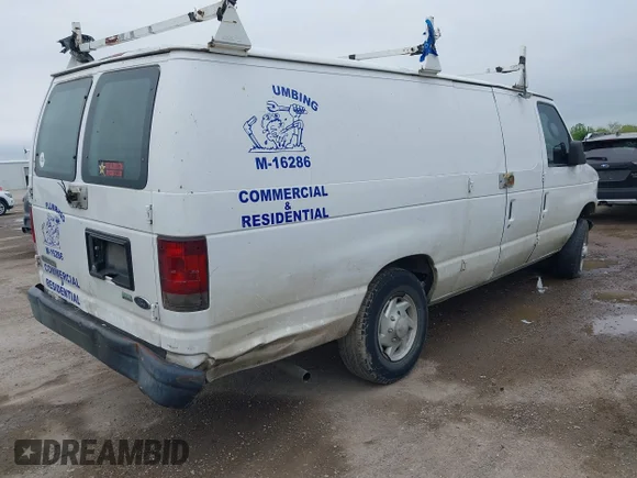 ✅ 2010 Ford Econoline Cargo Commercial • VIN: 1FTNS2EW9ADA02445 • Лот: 41961328. Опубліковано раніше на IAAI з пробігом 372 850 миль. Безкоштовний доступ до архіву аукціонних продажів зі США та докладний звіт про історію автомобіля на DreamBid. Зображення 4.