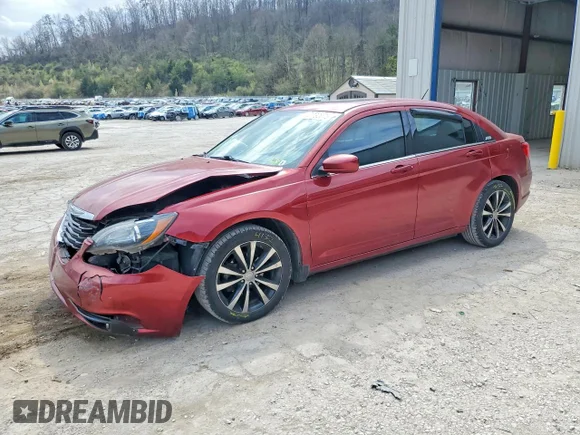 ✅ 2014 Chrysler 200 Touring • VIN: 1C3CCBBBXEN119378 • Lot: 47732076. Listed on Copart with 175,989 mi. Free auction sales archive from the USA and detailed vehicle history report at DreamBid. Image 1.