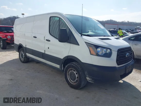 ✅ 2019 Ford Transit • VIN: 1FTYR1ZM1KKA09656 • Лот: 44562998. Опубліковано раніше на IAAI з пробігом 136 480 миль. Безкоштовний доступ до архіву аукціонних продажів зі США та докладний звіт про історію автомобіля на DreamBid. Зображення 1.
