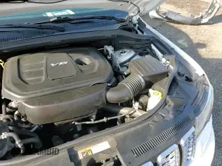 ✅ 2018 Jeep Grand Cherokee Summit • VIN: 1C4RJFJG2JC450588 • Lot: 66011575. Listed on Copart with 49,175 mi. Free auction sales archive from the USA and detailed vehicle history report at DreamBid. Image 14.