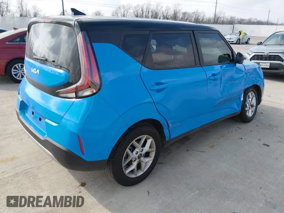 ✅ 2025 Kia Soul LX • VIN: KNDJ23AU4S7244679 • Lot: 44046920. Wystawiony na IAAI z przebiegiem 7 682 mil. Bezpłatny archiwum sprzedaży aukcyjnych z USA i szczegółowy raport historii pojazdu na DreamBid. Zdjęcie 4.