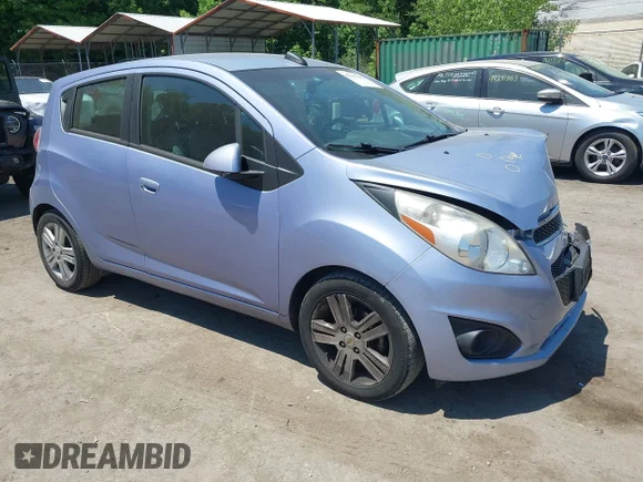 ✅ 2015 Chevrolet Spark LS • VIN: KL8CB6S98FC751028 • Lot: 45160283. Wystawiony na IAAI z przebiegiem 75 142 mil. Bezpłatny archiwum sprzedaży aukcyjnych z USA i szczegółowy raport historii pojazdu na DreamBid. Zdjęcie 1.