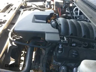 2019 Chevrolet Suburban LT z VIN 1GNSCHKC9KR188917, wystawiony jako IAAI lot #43428771 z przebiegiem 161 530 mil mil oraz . Historia ofert i sprzedaży dostępna na DreamBid. Obrazek 20.