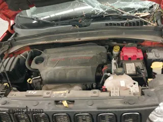 ✅ 2018 Jeep Renegade Sport • VIN: ZACCJBAB0JPH67560 • Lot: 42581158. Listed on IAAI with 68,220 mi. Free auction sales archive from the USA and detailed vehicle history report at DreamBid. Image 20.