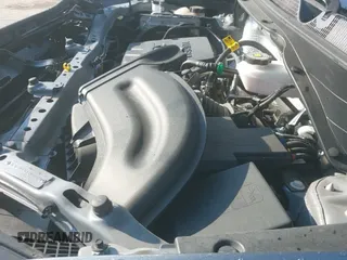 ✅ 2022 Buick Encore GX Essence • VIN: KL4MMFSL2NB087762 • Lot: 42902664. Wystawiony na IAAI z przebiegiem 15 583 mil. Bezpłatny archiwum sprzedaży aukcyjnych z USA i szczegółowy raport historii pojazdu na DreamBid. Zdjęcie 22.