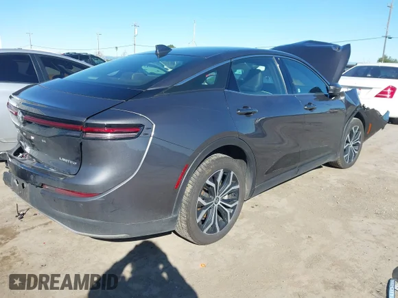 ✅ 2024 Toyota Crown Limited • VIN: JTDAAAAF6R3028391 • Lot: 44505246. Wystawiony na IAAI z przebiegiem 33 522 mil. Bezpłatny archiwum sprzedaży aukcyjnych z USA i szczegółowy raport historii pojazdu na DreamBid. Zdjęcie 4.