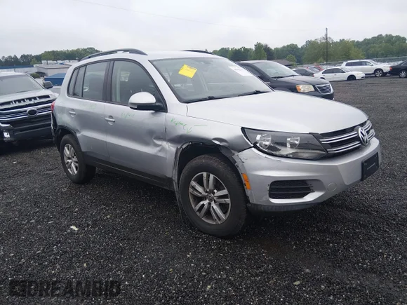 ✅ 2017 Volkswagen Tiguan S • VIN: WVGBV7AX4HK034856 • Лот: 44946758. Опубликован ранее на IAAI с пробегом 94 143 миль. Бесплатный доступ к архиву аукционных продаж из США и подробный отчёт об истории автомобиля на DreamBid. Изображение 1.