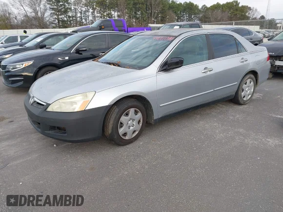 ✅ 2006 Honda Accord LX • VIN: 3HGCM56446G705298 • Lot: 44067394. Wystawiony na IAAI z przebiegiem 185 332 mil. Bezpłatny archiwum sprzedaży aukcyjnych z USA i szczegółowy raport historii pojazdu na DreamBid. Zdjęcie 2.