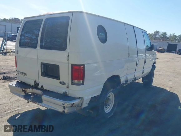 ✅ 1998 Ford E-350 • VIN: 1FTSE34FXWHB47334 • Лот: 41838747. Опубликован ранее на IAAI с пробегом 194 120 миль. Бесплатный доступ к архиву аукционных продаж из США и подробный отчёт об истории автомобиля на DreamBid. Изображение 4.