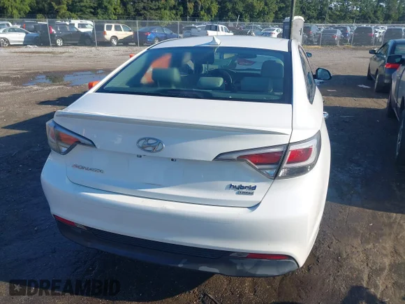 ✅ 2017 Hyundai Sonata Limited • VIN: KMHE34L12HA057567 • Lot: 43119648. Wystawiony na IAAI z przebiegiem 87 049 mil. Bezpłatny archiwum sprzedaży aukcyjnych z USA i szczegółowy raport historii pojazdu na DreamBid. Zdjęcie 4.