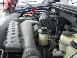 ✅ 2004 Ford F-150 XL • VIN: 1FTRF14564NB63245 • Lot: 43784094. Wystawiony na IAAI z przebiegiem 154 145 mil. Bezpłatny archiwum sprzedaży aukcyjnych z USA i szczegółowy raport historii pojazdu na DreamBid. Zdjęcie 12.