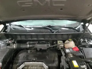 ✅ 2018 GMC Acadia SLE • VIN: 1GKKNKLA6JZ186204 • Lot: 85347795. Listed on Copart with 96,475 mi. Free auction sales archive from the USA and detailed vehicle history report at DreamBid. Image 17.