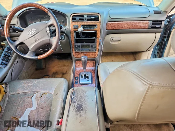 ✅ 2004 Hyundai XG • VIN: KMHFU45E54A285011 • Lot: 99366655. Listed on Copart with 177,656 mi. Free auction sales archive from the USA and detailed vehicle history report at DreamBid. Image 8.