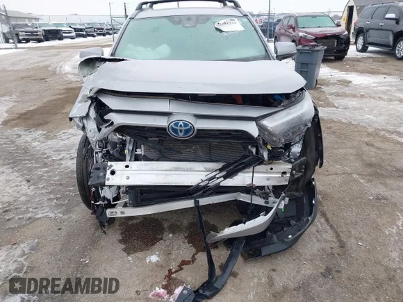 ✅ 2024 Toyota RAV4 Hybrid XLE • VIN: 4T3RWRFV1RU130052 • Lot: 44301224. Wystawiony na IAAI z przebiegiem 12 483 mil. Bezpłatny archiwum sprzedaży aukcyjnych z USA i szczegółowy raport historii pojazdu na DreamBid. Zdjęcie 6.