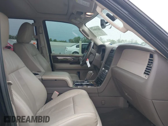 ✅ 2015 Lincoln Navigator • VIN: 5LMJJ3HT7FEJ06600 • Лот: 40209922. Опубліковано раніше на IAAI з пробігом 92 614 миль. Безкоштовний доступ до архіву аукціонних продажів зі США та докладний звіт про історію автомобіля на DreamBid. Зображення 5.