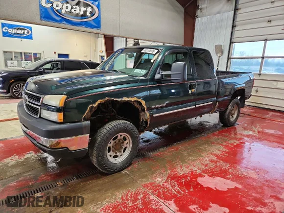 ✅ 2005 Chevrolet Silverado 2500HD LS • VIN: 1GCHK29U05E247169 • Lot: 48814906. Listed on Copart with 257,665 mi. Free auction sales archive from the USA and detailed vehicle history report at DreamBid. Image 1.