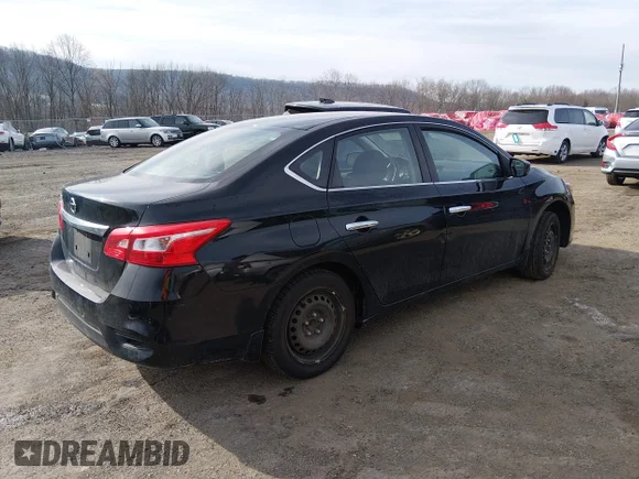 ✅ 2019 Nissan Sentra S • VIN: 3N1AB7AP1KY233884 • Lot: 44695956. Wystawiony na IAAI z przebiegiem 189 156 mil. Bezpłatny archiwum sprzedaży aukcyjnych z USA i szczegółowy raport historii pojazdu na DreamBid. Zdjęcie 4.