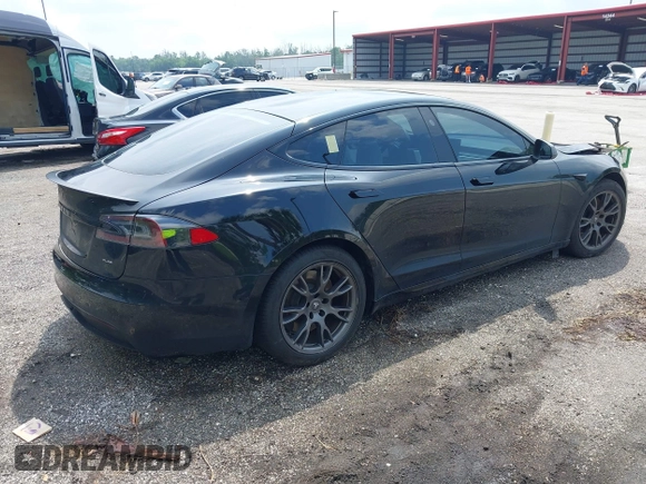 ✅ 2021 Tesla Model S Plaid • VIN: 5YJSA1E68MF453413 • Lot: 43157454. Wystawiony na IAAI z przebiegiem 75 049 mil. Bezpłatny archiwum sprzedaży aukcyjnych z USA i szczegółowy raport historii pojazdu na DreamBid. Zdjęcie 4.