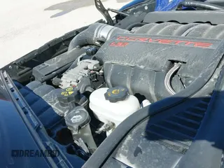 ✅ 2013 Chevrolet Corvette Grand Sport 3LT • VIN: 1G1YW2DW7D5104711 • Lot: 41669931. Wystawiony na IAAI z przebiegiem 62 867 mil. Bezpłatny archiwum sprzedaży aukcyjnych z USA i szczegółowy raport historii pojazdu na DreamBid. Zdjęcie 20.