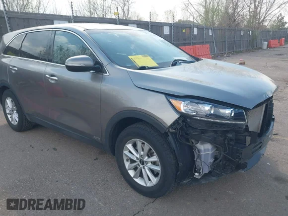 ✅ 2019 Kia Sorento LX • VIN: 5XYPGDA33KG524735 • Лот: 44714882. Опубликован ранее на IAAI с пробегом 73 398 миль. Бесплатный доступ к архиву аукционных продаж из США и подробный отчёт об истории автомобиля на DreamBid. Изображение 1.