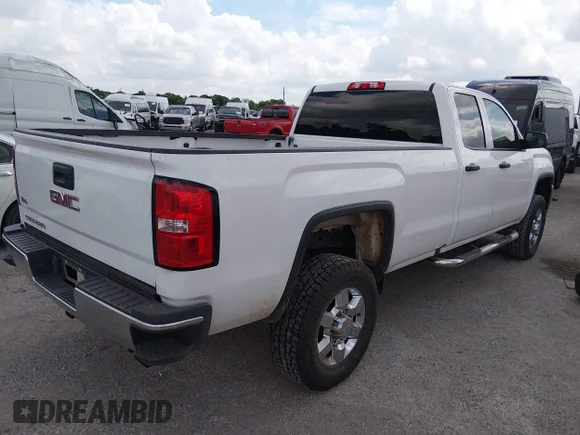 ✅ 2015 GMC Sierra 2500HD • VIN: 1GD21XEG6FZ533765 • Lot: 45282889. Listed on IAAI with 252,075 mi. Free auction sales archive from the USA and detailed vehicle history report at DreamBid. Image 4.