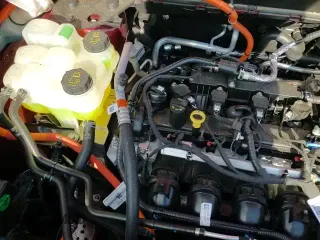 ✅ 2025 Ford Maverick Lariat • VIN: 3FTTW8S34SRA31367 • Lot: 70510235. Listed on Copart with 3,559 mi. Free auction sales archive from the USA and detailed vehicle history report at DreamBid. Image 13.