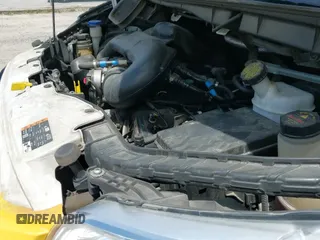 ✅ 2018 Ford Transit • VIN: 1FTYR1YM3JKA58969 • Lot: 42166626. Wystawiony na IAAI z przebiegiem 134 573 mil. Bezpłatny archiwum sprzedaży aukcyjnych z USA i szczegółowy raport historii pojazdu na DreamBid. Zdjęcie 18.