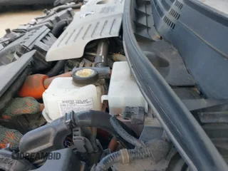 ✅ 2014 Lexus CT 200h • VIN: JTHKD5BH7E2176972 • Lot: 43157292. Wystawiony na IAAI z przebiegiem 249 655 mil. Bezpłatny archiwum sprzedaży aukcyjnych z USA i szczegółowy raport historii pojazdu na DreamBid. Zdjęcie 19.