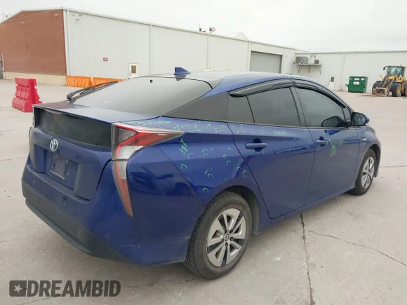 ✅ 2017 Toyota Prius Two • VIN: JTDKBRFU5H3056575 • Lot: 45048499. Wystawiony na IAAI z przebiegiem 121 590 mil. Bezpłatny archiwum sprzedaży aukcyjnych z USA i szczegółowy raport historii pojazdu na DreamBid. Zdjęcie 4.