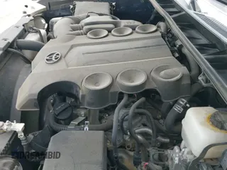 ✅ 2015 Toyota 4Runner SR5 • VIN: JTEZU5JR7F5104482 • Lot: 42225778. Listed on IAAI with 120,578 mi. Free auction sales archive from the USA and detailed vehicle history report at DreamBid. Image 21.