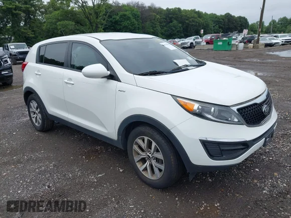 ✅ 2016 Kia Sportage LX • VIN: KNDPBCAC4G7834552 • Лот: 45550058. Опубліковано раніше на IAAI з пробігом 178 517 миль. Безкоштовний доступ до архіву аукціонних продажів зі США та докладний звіт про історію автомобіля на DreamBid. Зображення 1.