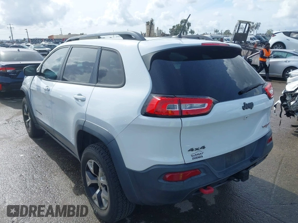 ✅ 2015 Jeep Cherokee Trailhawk • VIN: 1C4PJMBB5FW595600 • Lot: 44374054. Wystawiony na IAAI z przebiegiem 167 589 mil. Bezpłatny archiwum sprzedaży aukcyjnych z USA i szczegółowy raport historii pojazdu na DreamBid. Zdjęcie 3.