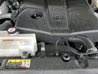 ✅ 2024 Toyota Tundra SR5 • VIN: 5TFLA5DB2RX183957 • Lot: 85135815. Listed on Copart with 48,902 mi. Free auction sales archive from the USA and detailed vehicle history report at DreamBid. Image 13.