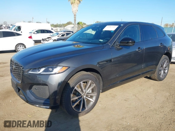✅ 2026 Jaguar F-Pace R-Dynamic S • VIN: SADCT2EX4TA755404 • Lot: 43507542. Wystawiony na IAAI z przebiegiem 897 mil. Bezpłatny archiwum sprzedaży aukcyjnych z USA i szczegółowy raport historii pojazdu na DreamBid. Zdjęcie 2.